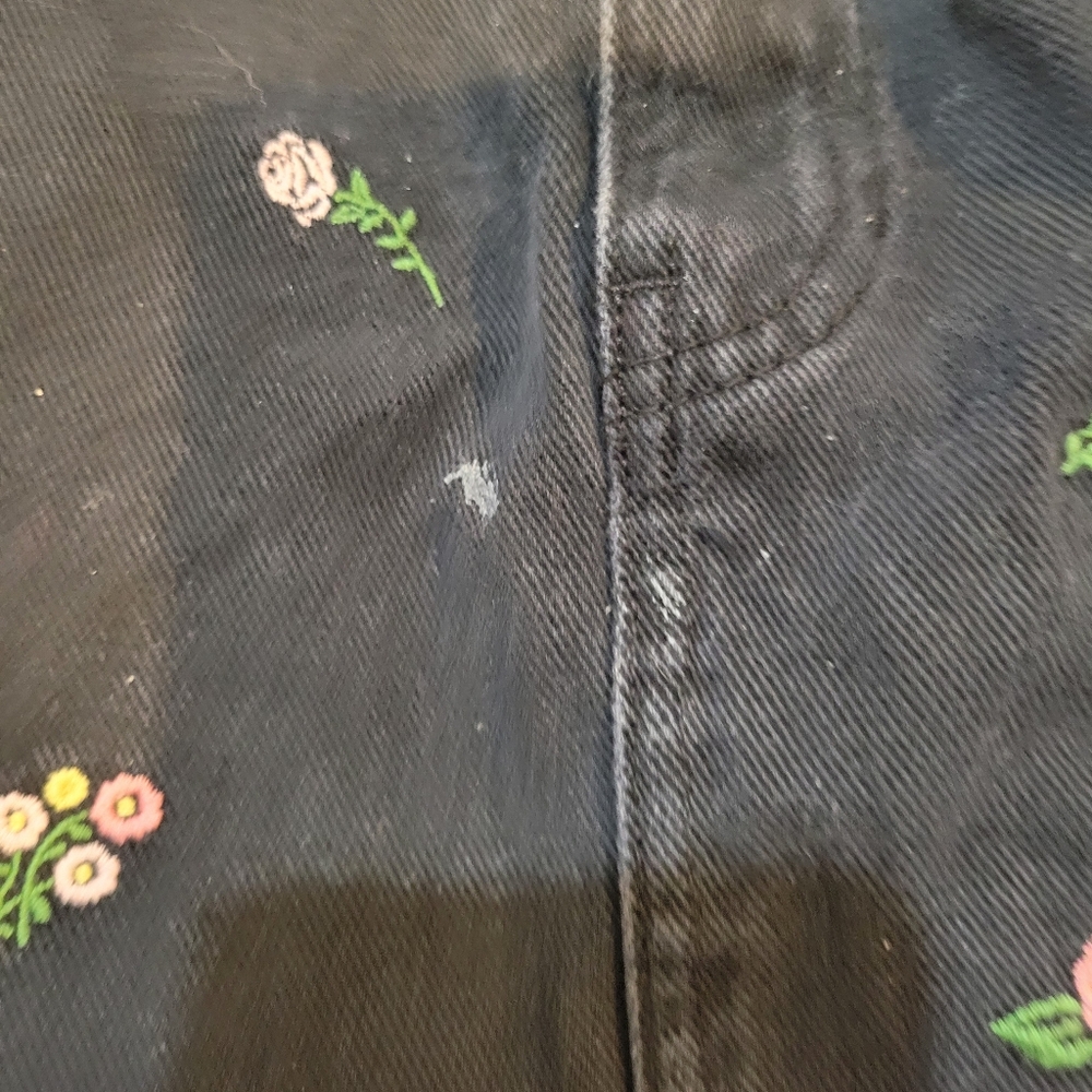 Pacsun Black Floral Distressed Denim Skirt Coquette Feminine Casual | 24 - Picture 4 of 7